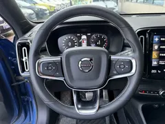 2021 Volvo XC40 4WD Sport, синий — фото 12