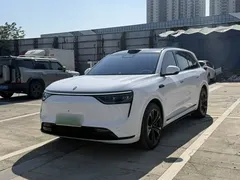 2025 Aito M8 EV Ultra 6-seat 4WD 192-line LiDAR, белый — фото 2