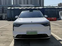 2025 Aito M8 EV Ultra 6-seat 4WD 192-line LiDAR, белый — фото 3
