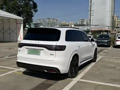 2025 Aito M8 EV Ultra 6-seat 4WD 192-line LiDAR, белый — фото 7