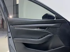 2022 Mazda 3 2.0L AT Obsidian Black — фото 18