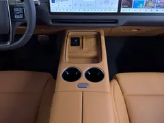 2025 Li Auto i8 Standard, белый — фото 13