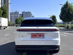 2025 Li Auto i6 4WD Standard, белый — фото 5