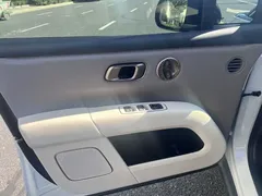 2025 Li Auto i6 4WD Standard, белый — фото 7