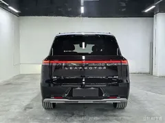 2026 Leapmotor D19 EV 720 Premium 6-Seater, чёрный — фото 11