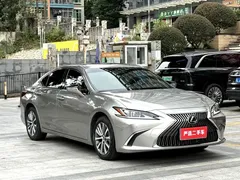 2020 Lexus ES 200 Excellence — фото 3