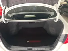 2021 Nissan Sylphy Classic 1.6L XL CVT Luxury, белый — фото 19