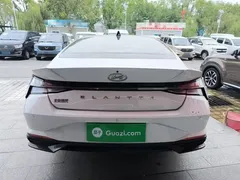 2021 Hyundai Elantra 1.5L CVT LUX Premium, белый — фото 6
