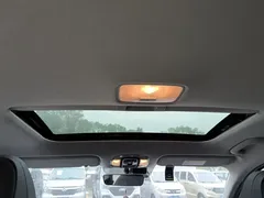 2021 Hyundai Elantra 1.5L CVT LUX Premium, белый — фото 18