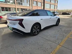 2024 Hongqi EH7 690 Pro, белый — фото 4