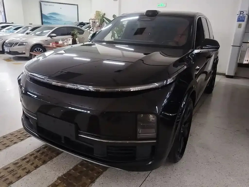 2023 Li Auto L8