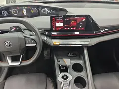 2022 Changan UNI-V 1.5T Premium — фото 10