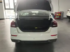 2021 Geely Emgrand UP 1.5L MT Luxury, белый — фото 4