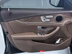 2023 Mercedes-Benz E-Class E 350 e L PHEV Sedan, чёрный — фото 5