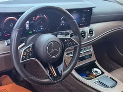 2023 Mercedes-Benz E-Class E 350 e L PHEV Sedan, чёрный — фото 7