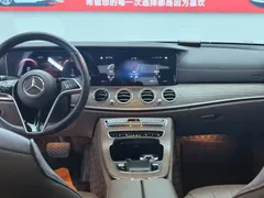 2023 Mercedes-Benz E-Class E 350 e L PHEV Sedan, чёрный — фото 12