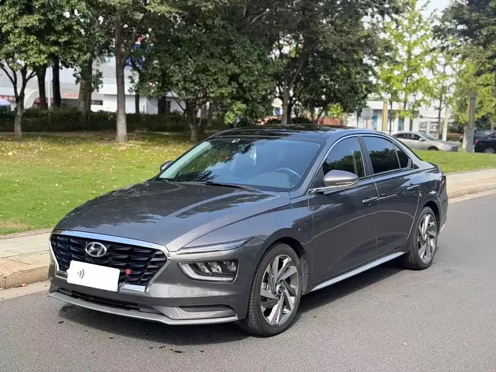 2021 Hyundai Mistra 270TGDi DCT LUX Premium