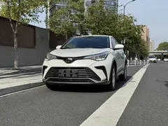 2023 Toyota IZOA 2.0L, белый — фото 1