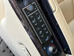 2021 Toyota Alphard Hybrid 2.5L Premium, белый — фото 19