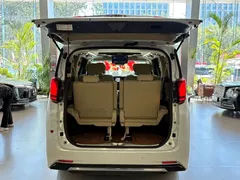2021 Toyota Alphard Hybrid 2.5L Premium, белый — фото 31