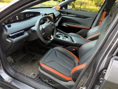 2023 Changan UNI-V 1.5T Premium — фото 5