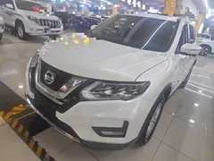 2022 Nissan X-Trail 2.0L 2WD Premium, белый — фото 2