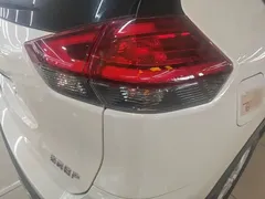 2022 Nissan X-Trail 2.0L 2WD Premium, белый — фото 8