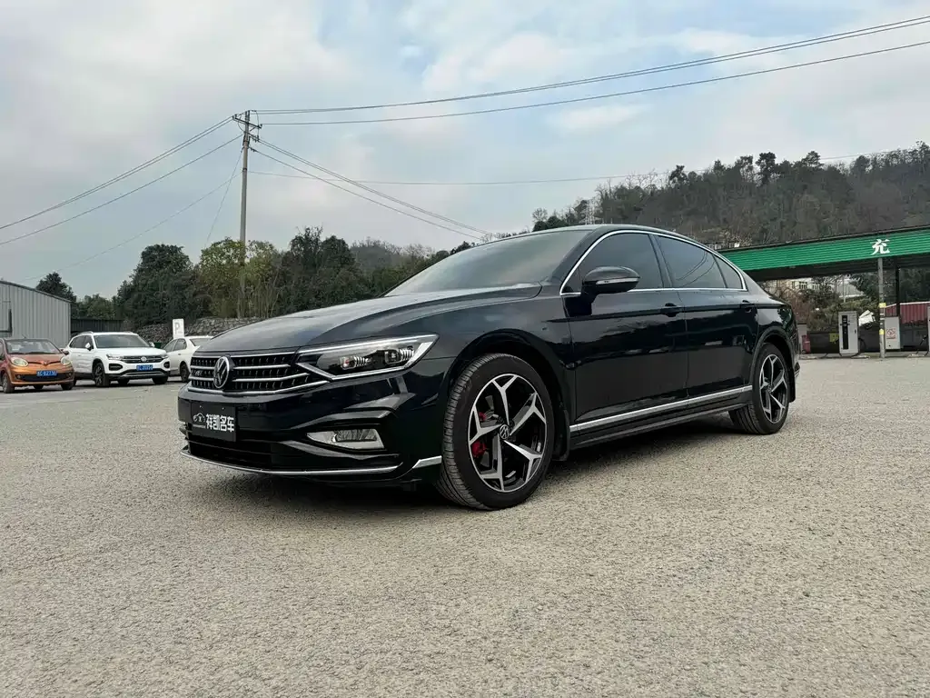 2023 Volkswagen Magotan 330TSI DSG Leading Anniversary