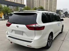 2020 Toyota Sienna 3.5L Mexico Spec, белый — фото 5