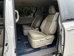 2020 Toyota Sienna 3.5L Mexico Spec, белый — фото 7