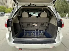 2020 Toyota Sienna 3.5L Mexico Spec, белый — фото 15