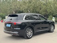 2025 Aito M8 EREV Max+ 53.4kWh 6-seat 192-line LiDAR, чёрный — фото 8