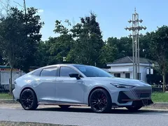 2022 Changan UNI-V 1.5T Sport — фото 3