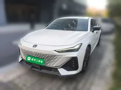 2023 Changan UNI-V 1.5T Premium, белый — фото 1