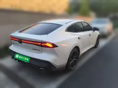 2023 Changan UNI-V 1.5T Premium, белый — фото 4