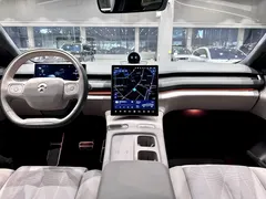 2024 Nio ES8 100kWh Signature Edition, зелёный — фото 15