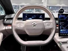 2024 Nio ES8 100kWh Signature Edition, зелёный — фото 17
