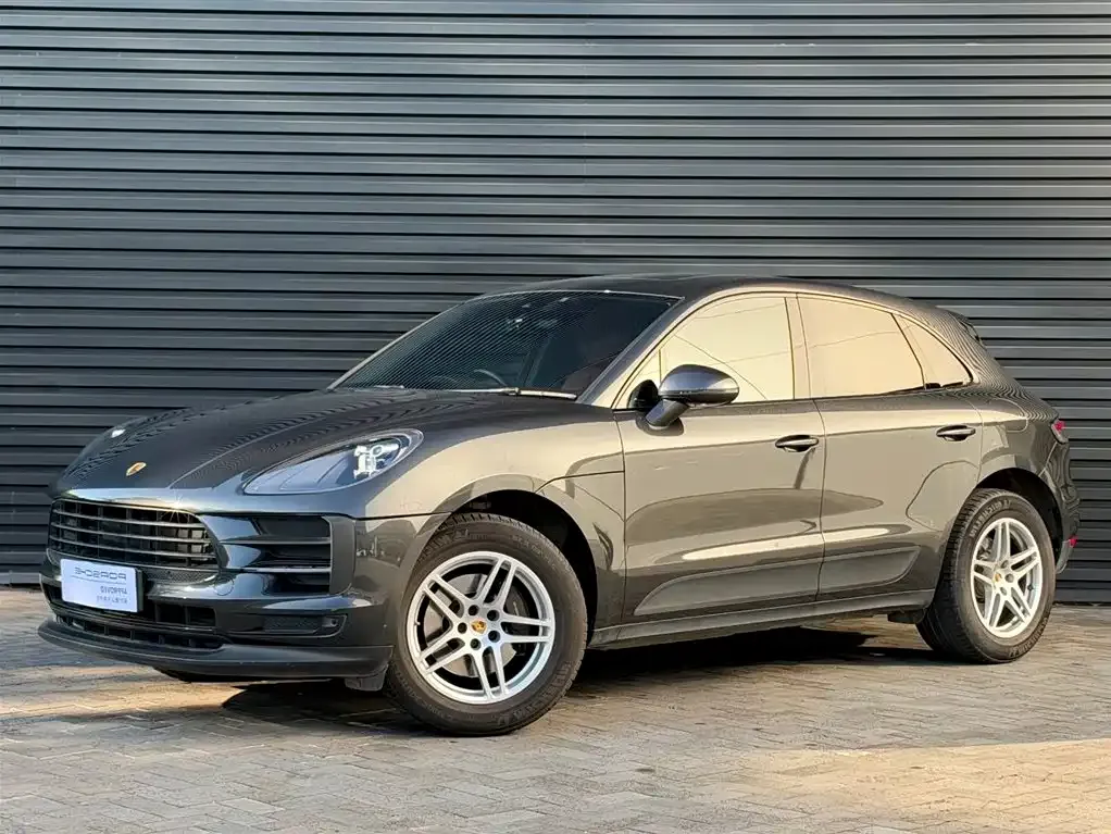 2021 Porsche Macan 2.0T