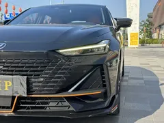 2023 Changan UNI-V 1.5T Sport, чёрный — фото 5