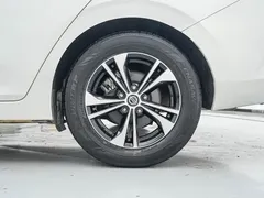 2022 Nissan Sylphy 1.6L XL CVT, белый — фото 28