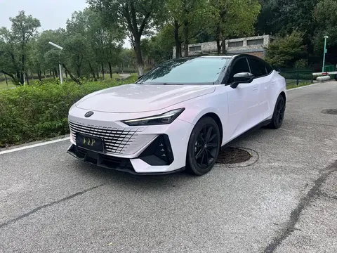 2022 Changan UNI-V 1.5T Premium