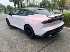 2022 Changan UNI-V 1.5T Premium — фото 4