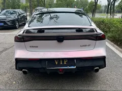 2022 Changan UNI-V 1.5T Premium — фото 5