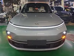 2025 Li Auto L9 Smart Refresh — фото 3