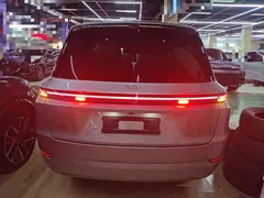 2025 Li Auto L9 Smart Refresh — фото 6
