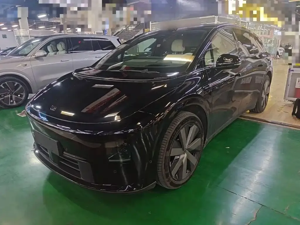2025 Li Auto i6 4WD Standard