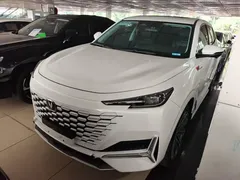 2021 Changan UNI-K 2.0T Premium, белый — фото 1