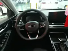 2022 Geely Emgrand 4th Gen 1.5L CVT Premium, белый — фото 11