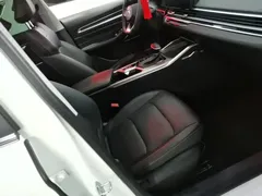 2022 Geely Emgrand 4th Gen 1.5L CVT Premium, белый — фото 25