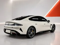 2024 Xiaomi SU7 RWD Long Range Smart Driving, белый — фото 6